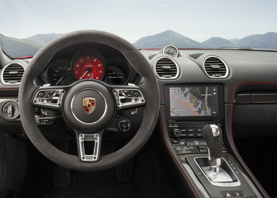 Торпедо Porsche 718 Boxster GTS (982) 2017 года  (WW) (фото 8 из 50)